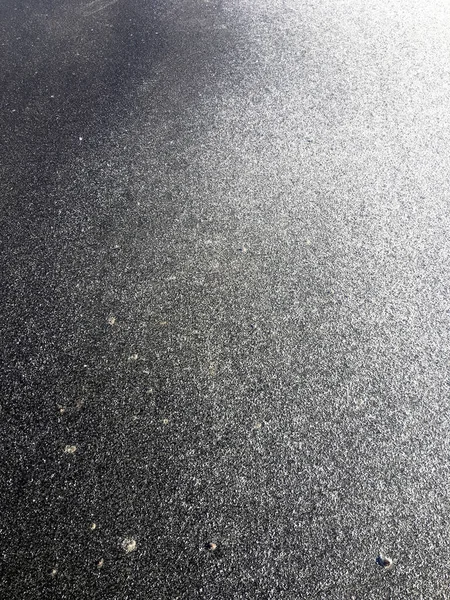 Hintergrund Asphalt Mit Schnee Einem Sonnigen Wintertag Rutschige Straße — Stockfoto