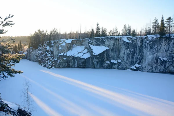 Det Berömda Marmorbrottet Karelen Ryssland Ruskeala Stenbrott Solig Kall Och — Stockfoto