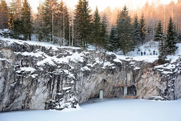 Der Berühmte Marmorbruch Der Republik Karelien Russland Ruskeala Steinbruch Einem lizenzfreie Stockbilder