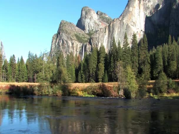 El Capitan & Yosemite Lower Falls — Stock Video