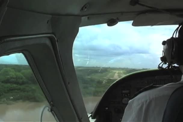 Taking off in bush plane in Africa — Stock Video