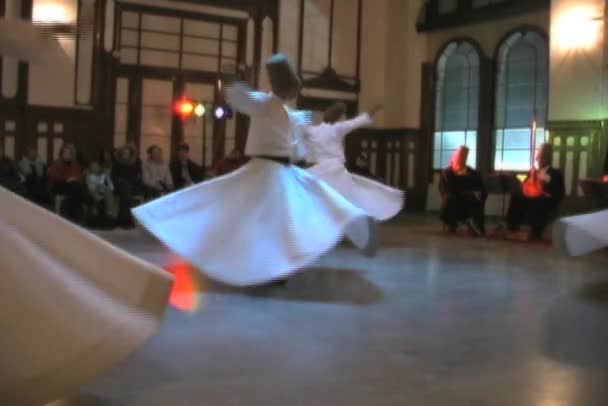 Virvlande dervishes — Stockvideo