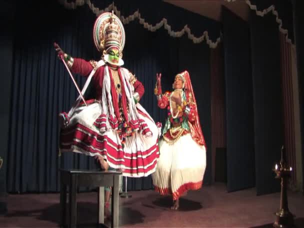 Hindu actors performing in India — Stock Video