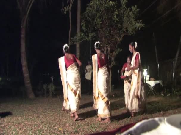 Красивые танцоры Индии — стоковое видео