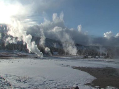 Yellowstone Ulusal Parkı içinde akan Buhar