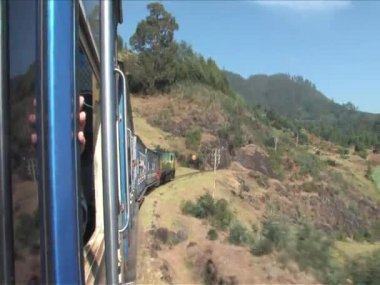 Dar hat nilgiri mavi dağ coonoor için ooty ünlü miras akışı tren Hindistan yolculuğu.