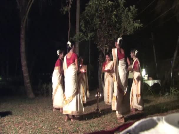 Beautiful dancers in India — Stock Video