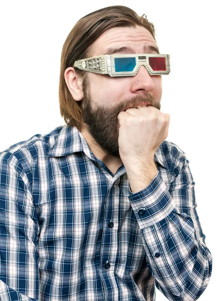 Der junge Mann blickt durch eine Stereobrille — Stockfoto