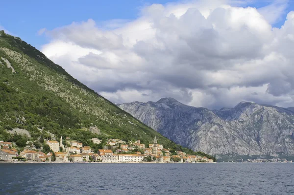 Ancienne ville, ville au bord de la mer — Photo