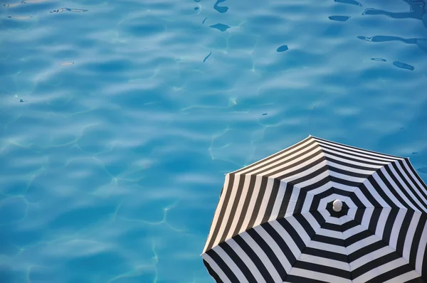 Guarda-chuva de praia — Fotografia de Stock