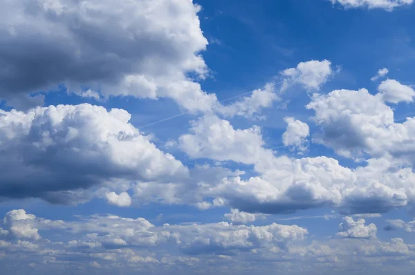 Hermosas nubes — Foto de Stock