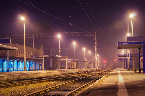Bahnhof bei Nacht — Stockfoto