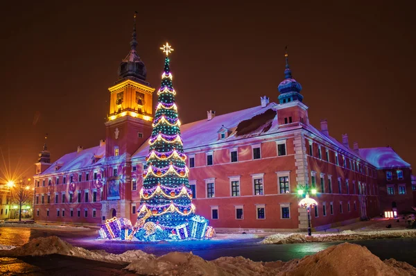 바르샤바에서 크리스마스 트리 스톡 이미지