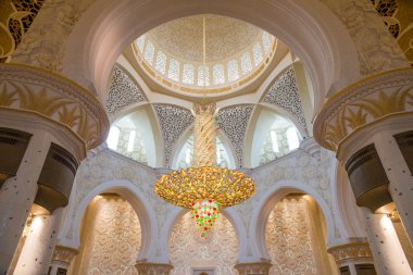 Sheikh zayed Camisi
