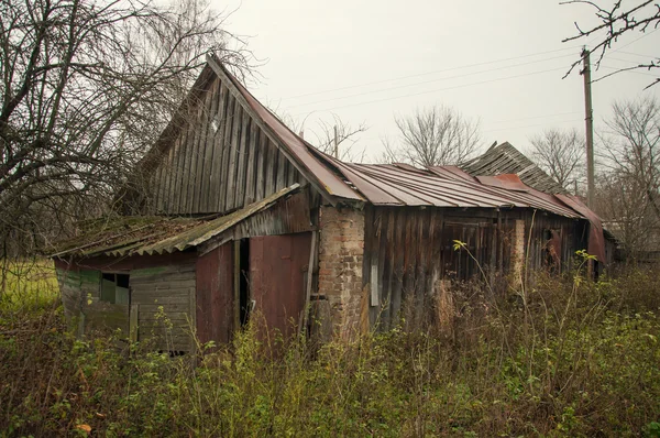 Old broken barn — Stock Photo, Image