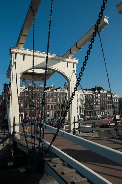 Amsterdam ophaalbrug — Stockfoto