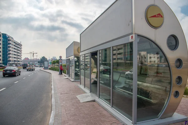 klimalı otobüs durağı