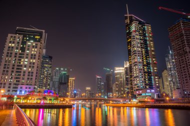 Dubai Marina 'daki gökdelenler