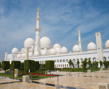 Abu Dabi 'deki Şeyh Zayed camii.
