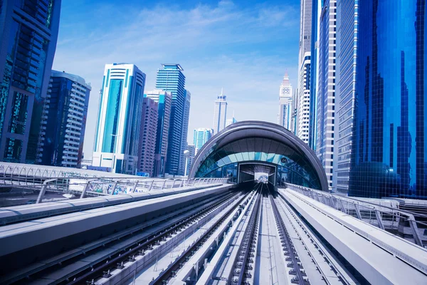 U-Bahn von Dubai — Stockfoto