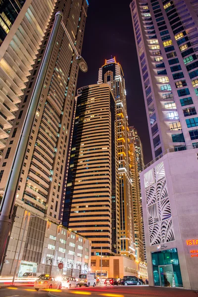 Wolkenkrabbers in Dubai Marina — Stockfoto