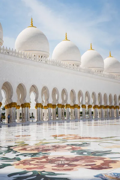 Sjeik Zayed moskee in Abu Dhabi — Stockfoto