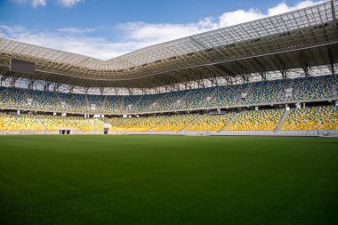 Boş futbol stadyumu