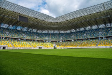 Boş futbol stadyumu