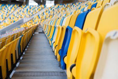 Boş futbol stadyumu