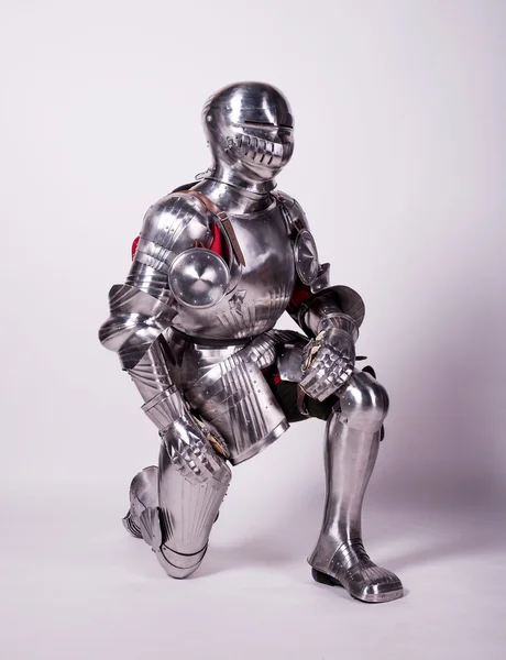 Caballero con armadura metálica —  Fotos de Stock