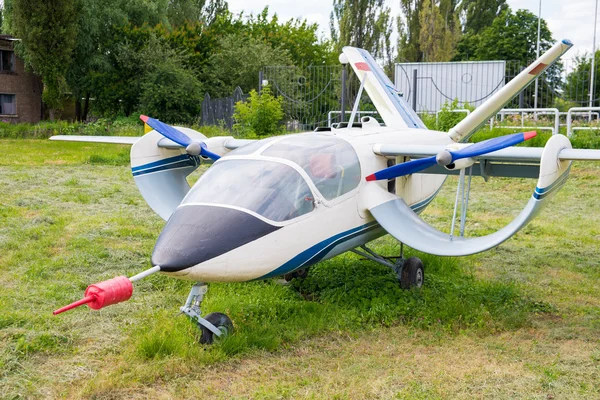 Velho avião histórico — Fotografia de Stock