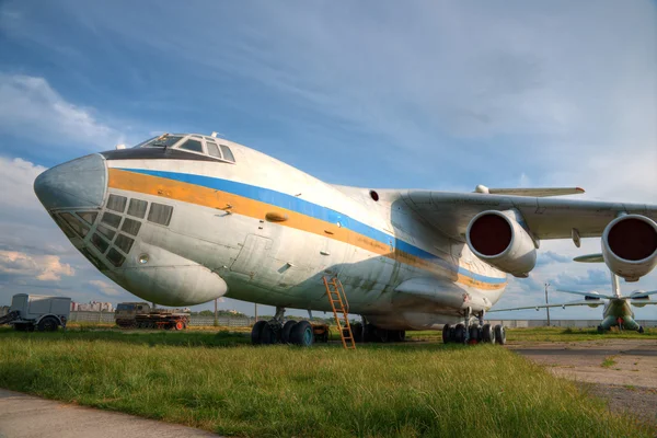Grand avion cargo — Photo