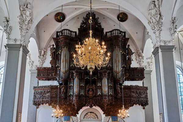 Dinamarca Copenhague Jule 2018 Órgão Decorado Com Esculturas Madeira Igreja — Fotografia de Stock