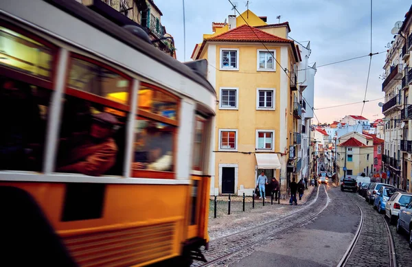 Old Tram Moves Historic District City Cityscape Lisbon Portugal — Stock fotografie