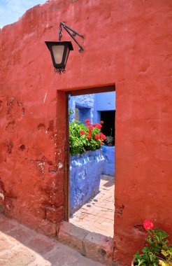 Picturesque courtyard in The Monastery of Santa Catalina de Siena. Arequip, Peru.