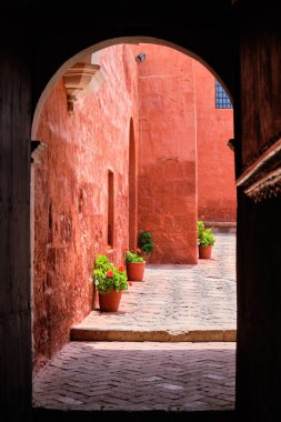 Picturesque courtyard in The Monastery of Santa Catalina de Siena. Arequip, Peru.