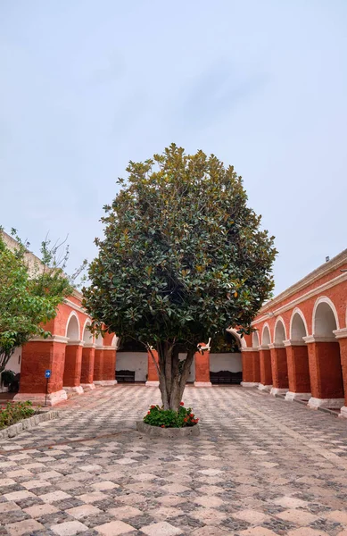 Picturesque Courtyard Monastery Santa Catalina Siena Arequip Peru — Foto de Stock