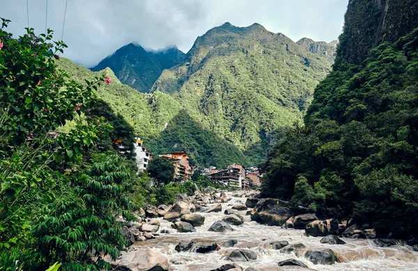 Paisaje Montaña Río Entre Las Verdes Montañas Los Andes Aguas — Foto de Stock