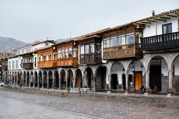Alte Holzbalkone Historischen Gebäuden Auf Dem Zentralen Platz Cusco Peru — Stockfoto