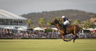Polo uçuş orta