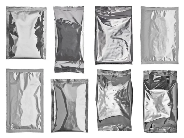 Branco prata saco de papel de alumínio pacote alimento modelo — Fotografia de Stock