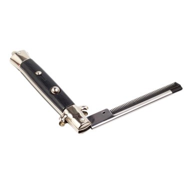 metal tarak beyaz bac izole bir bıçak şeklinde katlanır.