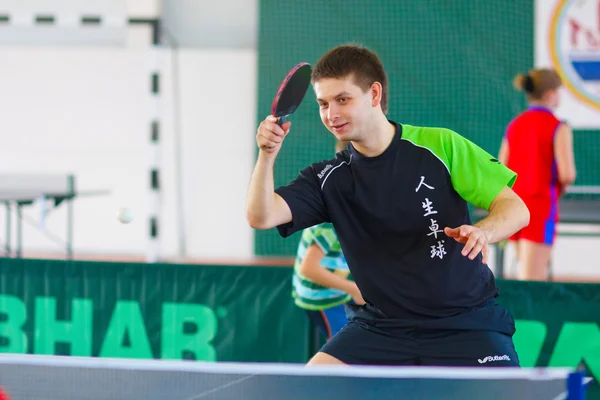 URYUPINSK- RUSIA - 17 DE MARZO: atleta de tenis de mesa, ping-pong, S —  Fotos de Stock