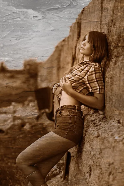 Retro black and white photo of sepia blonde young model woman in — Stock Photo, Image