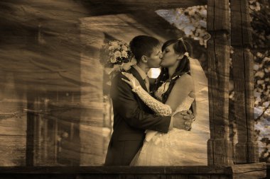 Retro sepya siyah-beyaz fotoğraf gelin ve damat ol ayakta