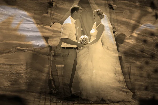 Retro sepia black and white photo, Bride blonde and groom newlyw — Stock Photo, Image