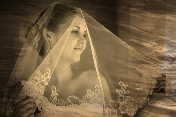 Retro sepia black and white photo, bride portrait veil blonde wo — Stock Photo, Image