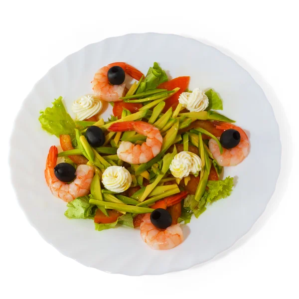 Oliven Gericht Mehl und Garnelensalat isoliert auf weißem Hintergrund — Stockfoto
