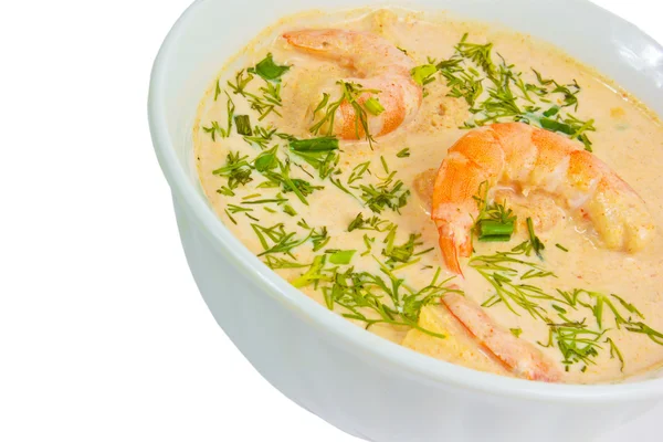 Crevettes nourriture soupe aneth dans un bol isolé sur fond blanc clipp — Photo