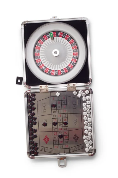 Amerikaanse roulette tafelspel verzegeld geïsoleerd op witte achtergrond — Stockfoto